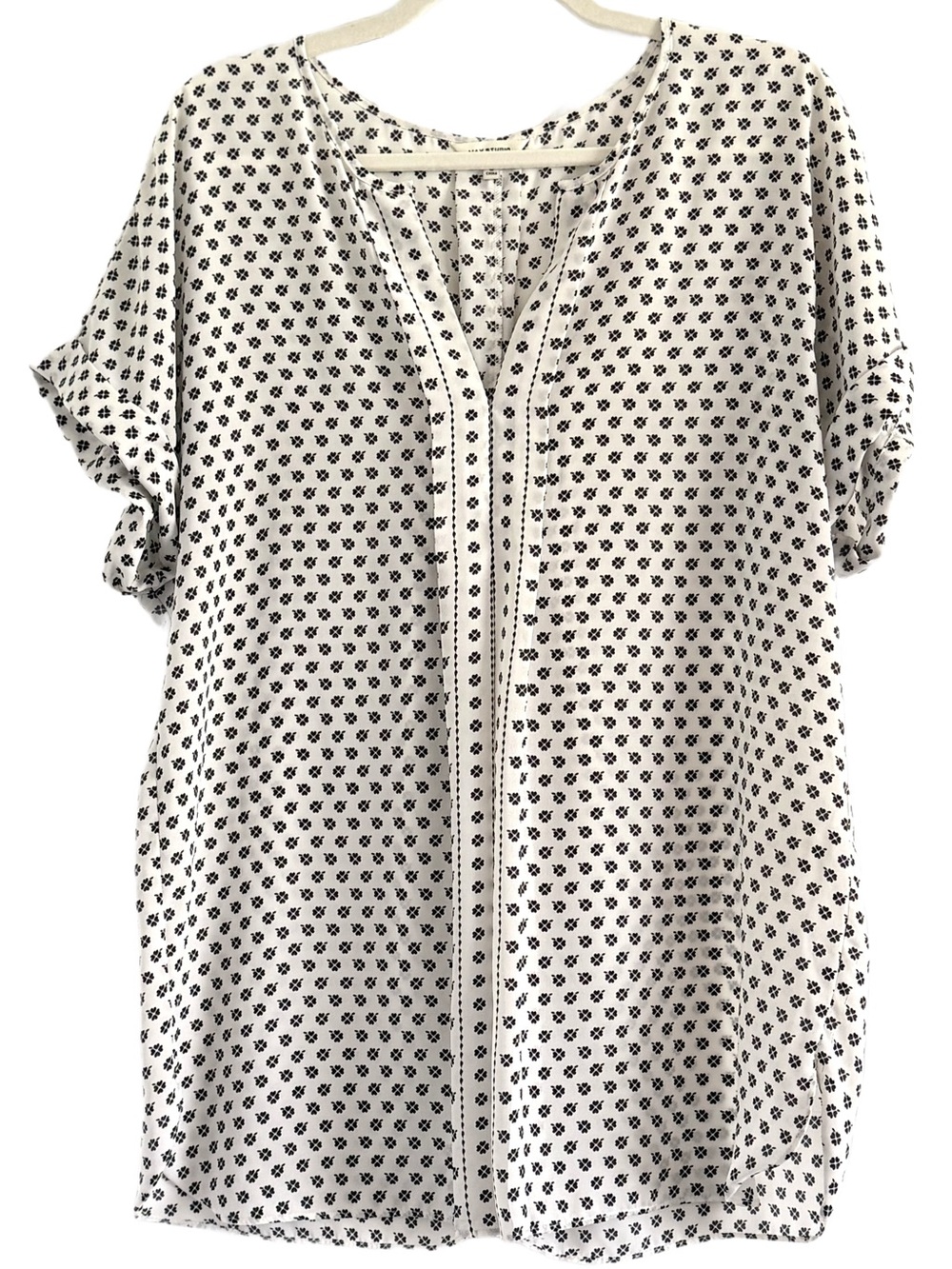 Max Studio White Tunic with Black Clover Print Large